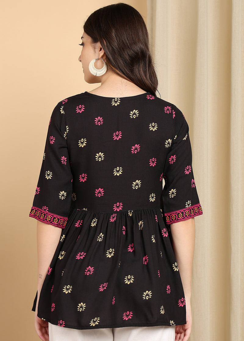 Women's Black Printed Rayon Casual Top