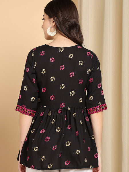 Women's Black Printed Rayon Casual Top