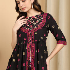 Women's Black Printed Rayon Casual Top